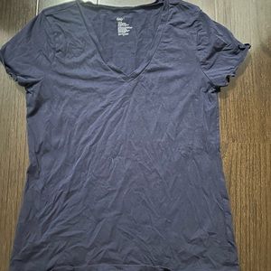 Navy v-neck Gap tee